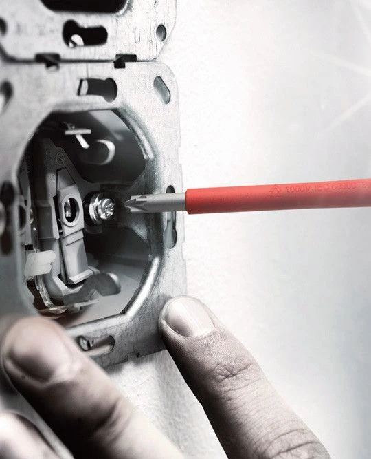 Bosch Wera 165 I PZ/S SB VDE-isolierter Schraubendreher Für PlusMinus-Schrauben (Pozidriv/Schlitz) # 2 X 100 Mm (05100022001) 5 Bosch Wera 165 I PZ/S SB VDE-isolierter Schraubendreher Für PlusMinus-Schrauben (Pozidriv/Schlitz) # 2 X 100 Mm (05100022001) – Bild 3